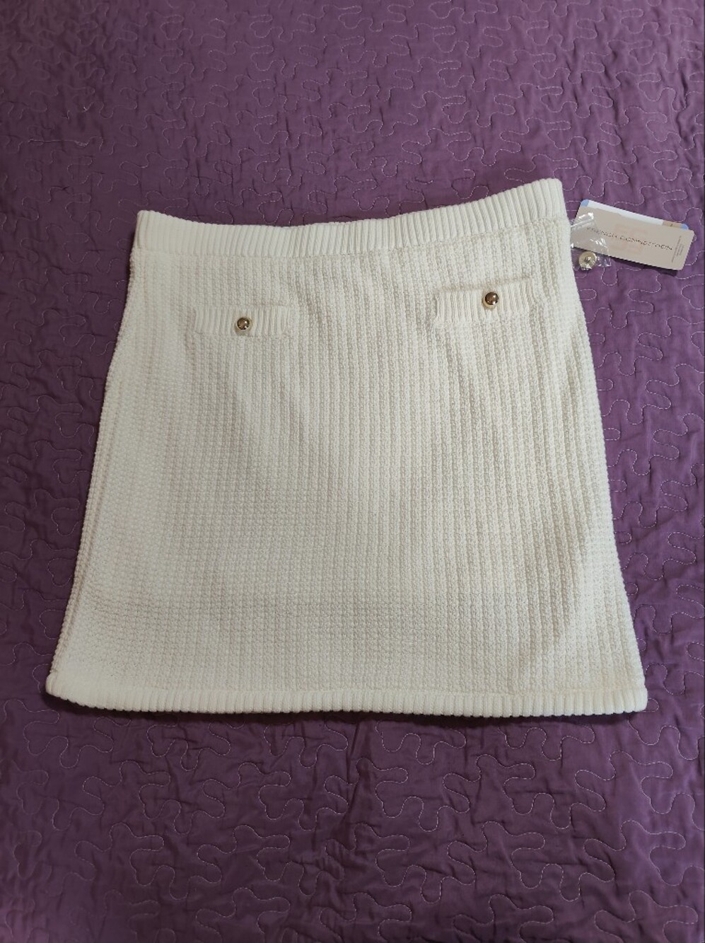 French Connection Women's Mini Sweater Skirt Size Large NWT - Picture 2 of 5